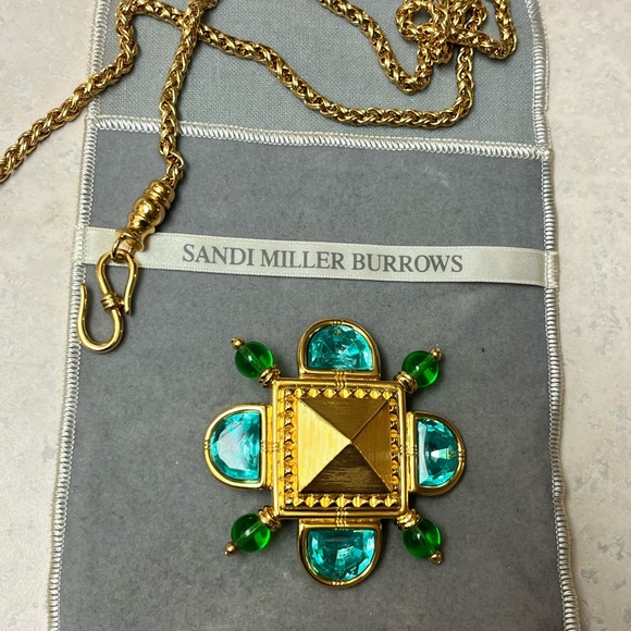 Sandi Miller Burrows signed vintage costume jewelry 1990s glam gold tone pyramid